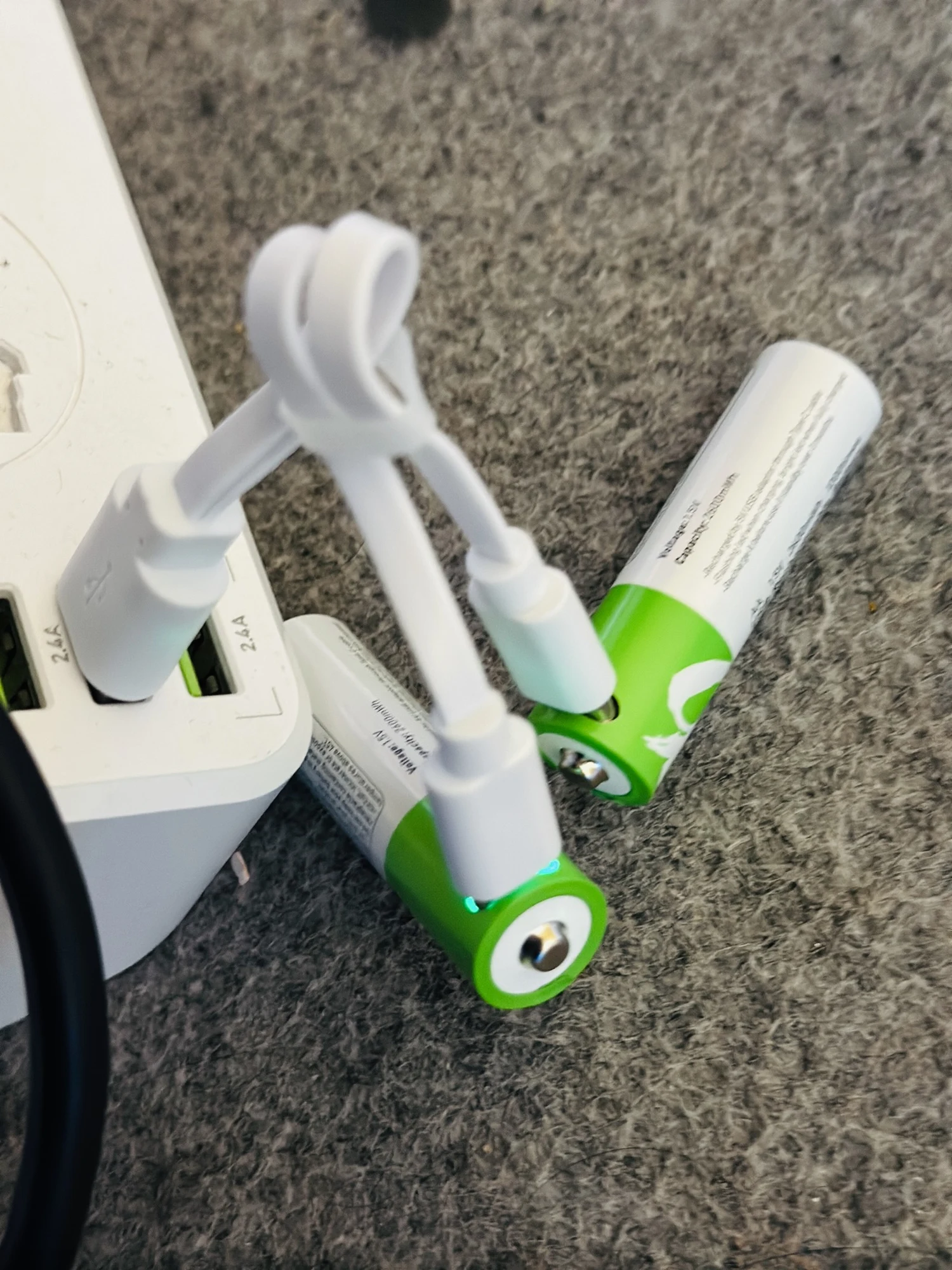 SmarToools RB40 AA USB-C Battery — 4 Pack - 23
