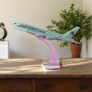 Qatar A380 Display Model 16cm